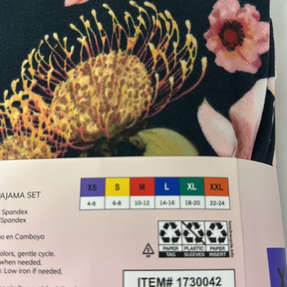 Room Service Ladies' Shawl Collar Pajamas - Picture 8 of 8